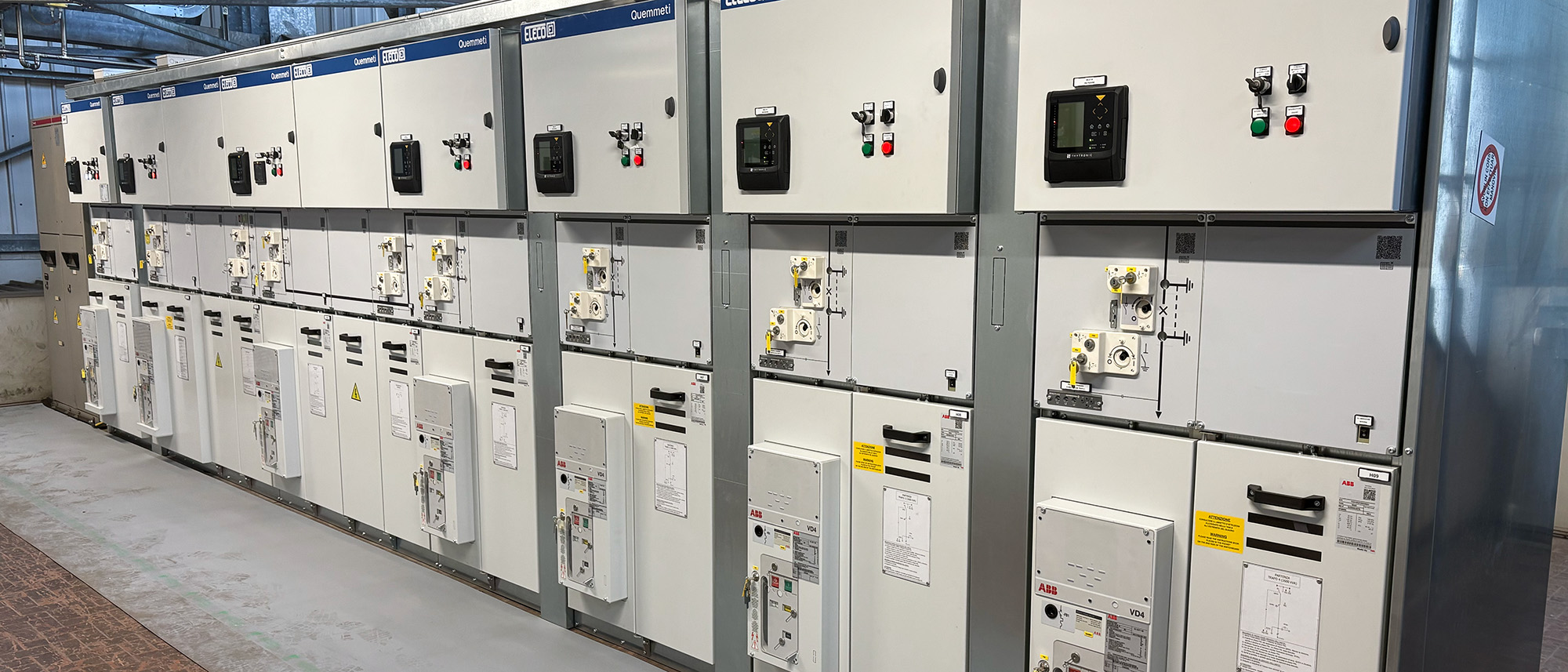 Quadri elettrici in Media Tensione realizzati da Eleco, installato in cantiere.